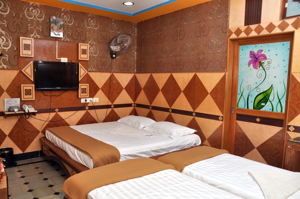 Hotel Shri Swarna'S Palace - A Business Class Hotel Tiruchirappalli Экстерьер фото