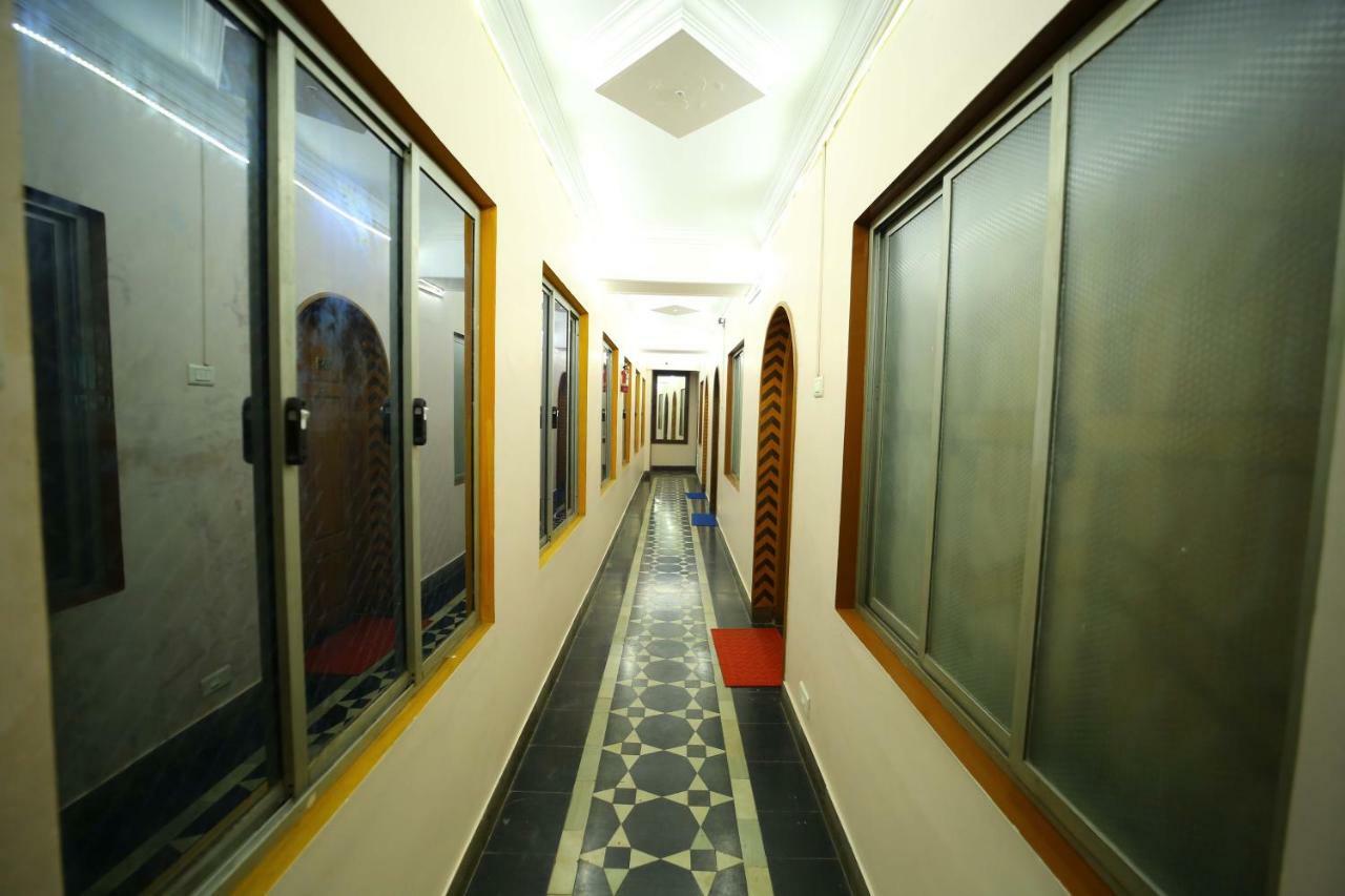 Hotel Shri Swarna'S Palace - A Business Class Hotel Tiruchirappalli Экстерьер фото